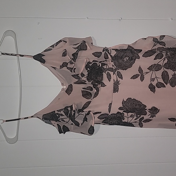 London Times Floral Print Ruffle Cold Shoulder Dress - Picture 5 of 9